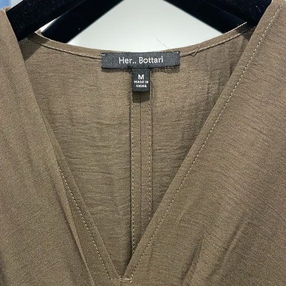 Her Bottari Green Dress size medium - Picture 5 of 6